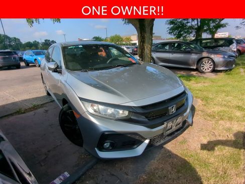 Used 2018 Honda Civic EX image 3