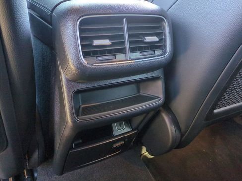 Used 2021 Mercedes-Benz GLE 350 4MATIC w/ Premium Package image 25