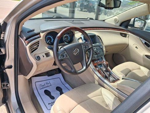 Used 2011 Buick LaCrosse CXL w/ Luxury Package FWD image 16