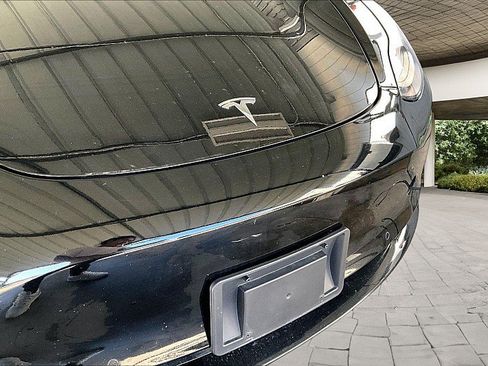 Used 2022 Tesla Model 3 Long Range AWD/4WD image 22