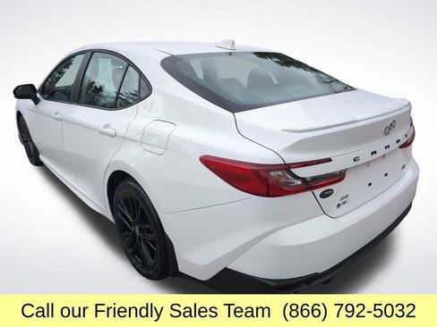 Used 2025 Toyota Camry SE w/ Convenience Package AWD/4WD image 3