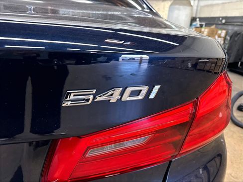 Used 2017 BMW 540i RWD image 11