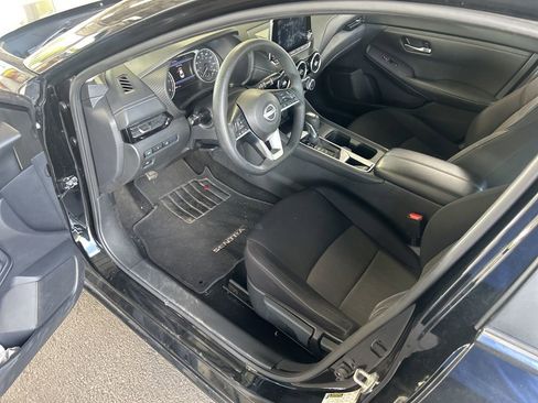 Used 2024 Nissan Sentra SV FWD image 3