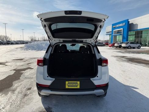 Used 2023 Chevrolet TrailBlazer LT image 12