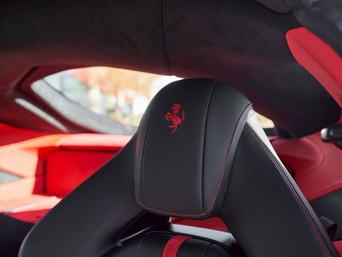Used 2018 Ferrari 812 Superfast image 47
