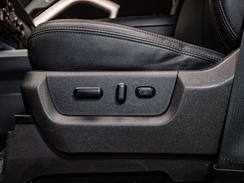 Used 2015 Ford F350 Platinum image 19