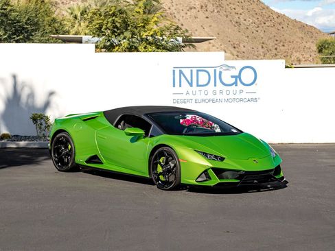 Used 2020 Lamborghini Huracan EVO image 6