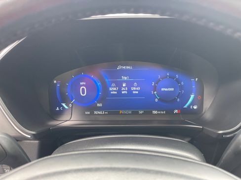 Used 2020 Ford Escape Titanium AWD/4WD image 4