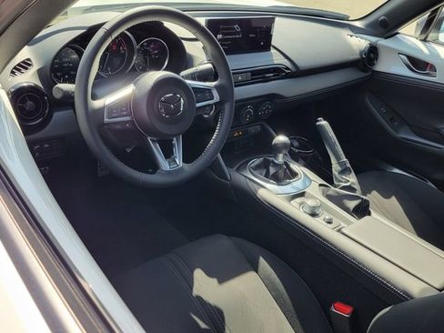 New 2026 MAZDA MX-5 Miata Club w/ Interior Package RWD image 5