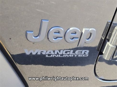 Used 2020 Jeep Wrangler Unlimited Willys image 15