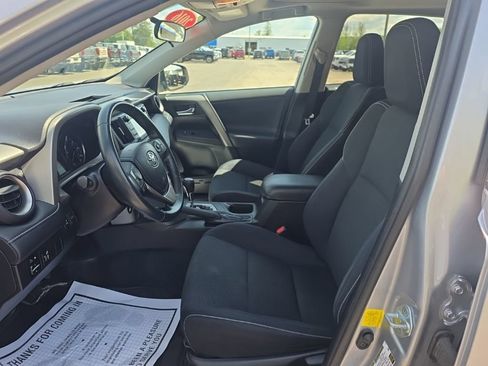 Used 2016 Toyota RAV4 XLE AWD/4WD image 18