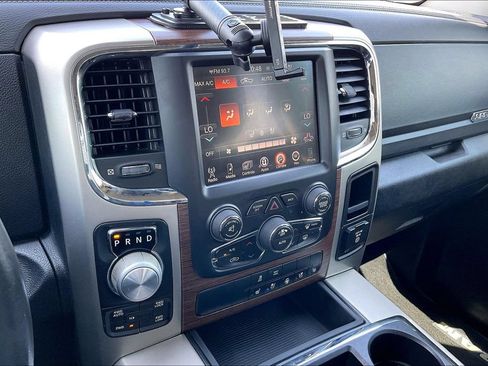 Used 2014 RAM 1500 Laramie w/ Convenience Group AWD/4WD image 24