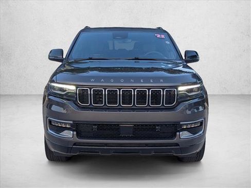 Used 2022 Jeep Wagoneer Series II RWD image 2