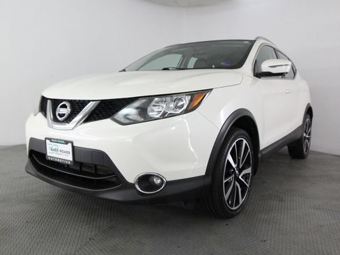 Used 2017 Nissan Rogue Sport SL AWD/4WD image 3