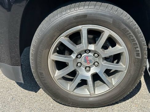 Used 2018 GMC Yukon Denali w/ Open Road Package AWD/4WD image 16