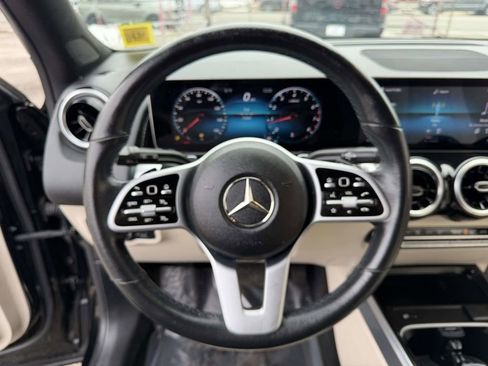 Used 2020 Mercedes-Benz GLB 250 4MATIC image 33