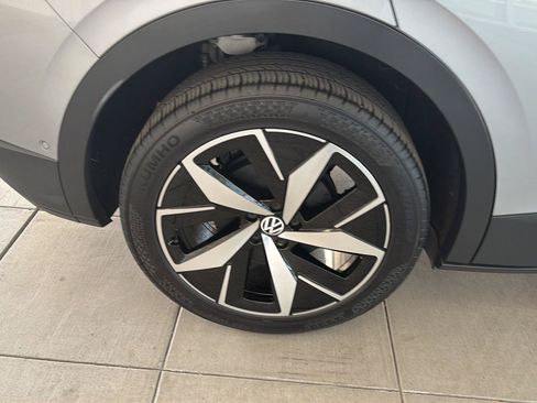 Certified 2023 Volkswagen ID.4 Pro S AWD/4WD image 11