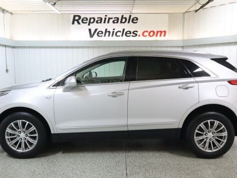 Used 2017 Cadillac XT5 Luxury w/ Driver Awareness Package AWD/4WD image 1
