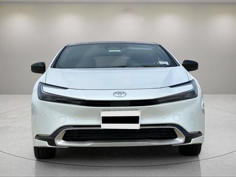 New 2027 Toyota Prius Plug-In Hybrid w/ Limited Premium Package FWD image 7