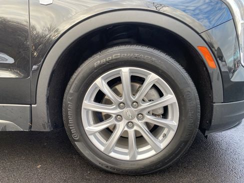 Certified 2023 Cadillac XT4 Luxury w/ Cold Weather Package image 10