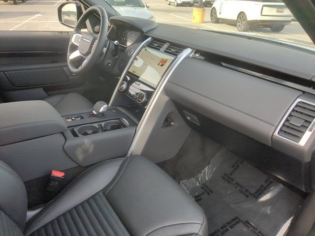 Used 2025 Land Rover Discovery S AWD/4WD image 28