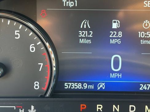 Used 2020 Ford Explorer XLT w/ Comfort Package AWD/4WD image 19