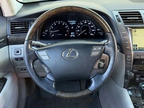 Used 2007 Lexus LS 460 L image 19