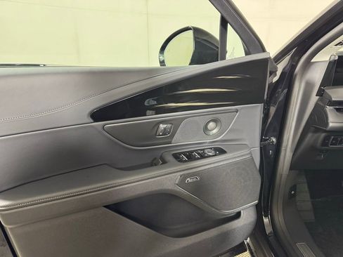 New 2026 Lincoln Nautilus Premier w/ Equipment Group 102A image 15