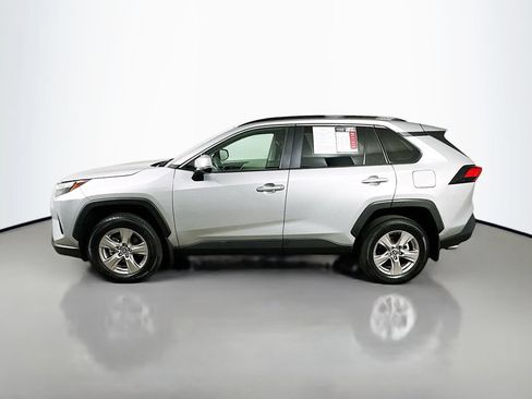 Used 2025 Toyota RAV4 XLE w/ Convenience Package FWD image 5