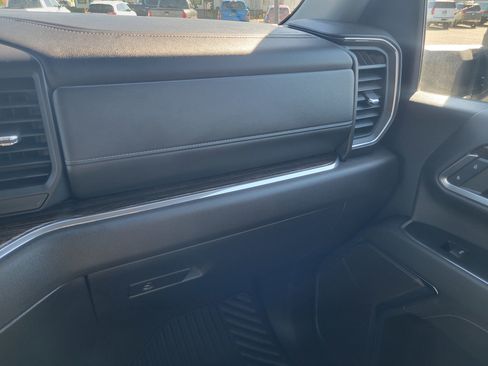 Used 2024 GMC Sierra 3500 SLE w/ SLE Convenience Package image 29