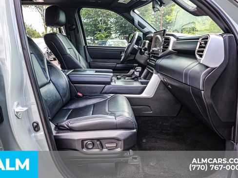 Used 2024 Toyota Sequoia Platinum AWD/4WD image 22