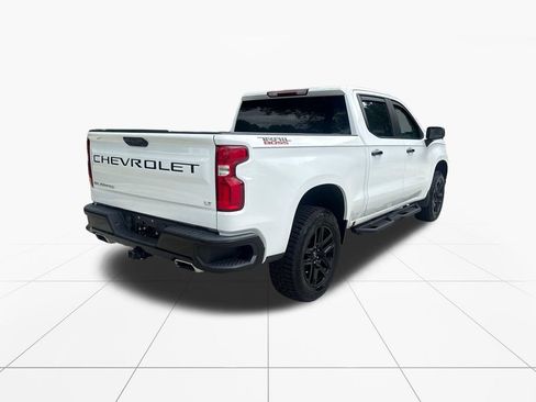 Used 2022 Chevrolet Silverado 1500 LT Trail Boss w/ Protection Package AWD/4WD image 8