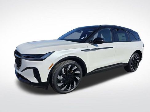 New 2026 Lincoln Nautilus Reserve w/ Jet Appearance Package image 5