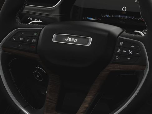 New 2025 Jeep Grand Cherokee Limited w/ Black Appearance Package image 25