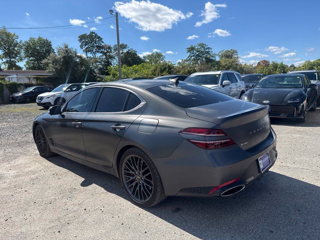 Used 2022 Genesis G70 3.3T Launch Edition RWD image 8