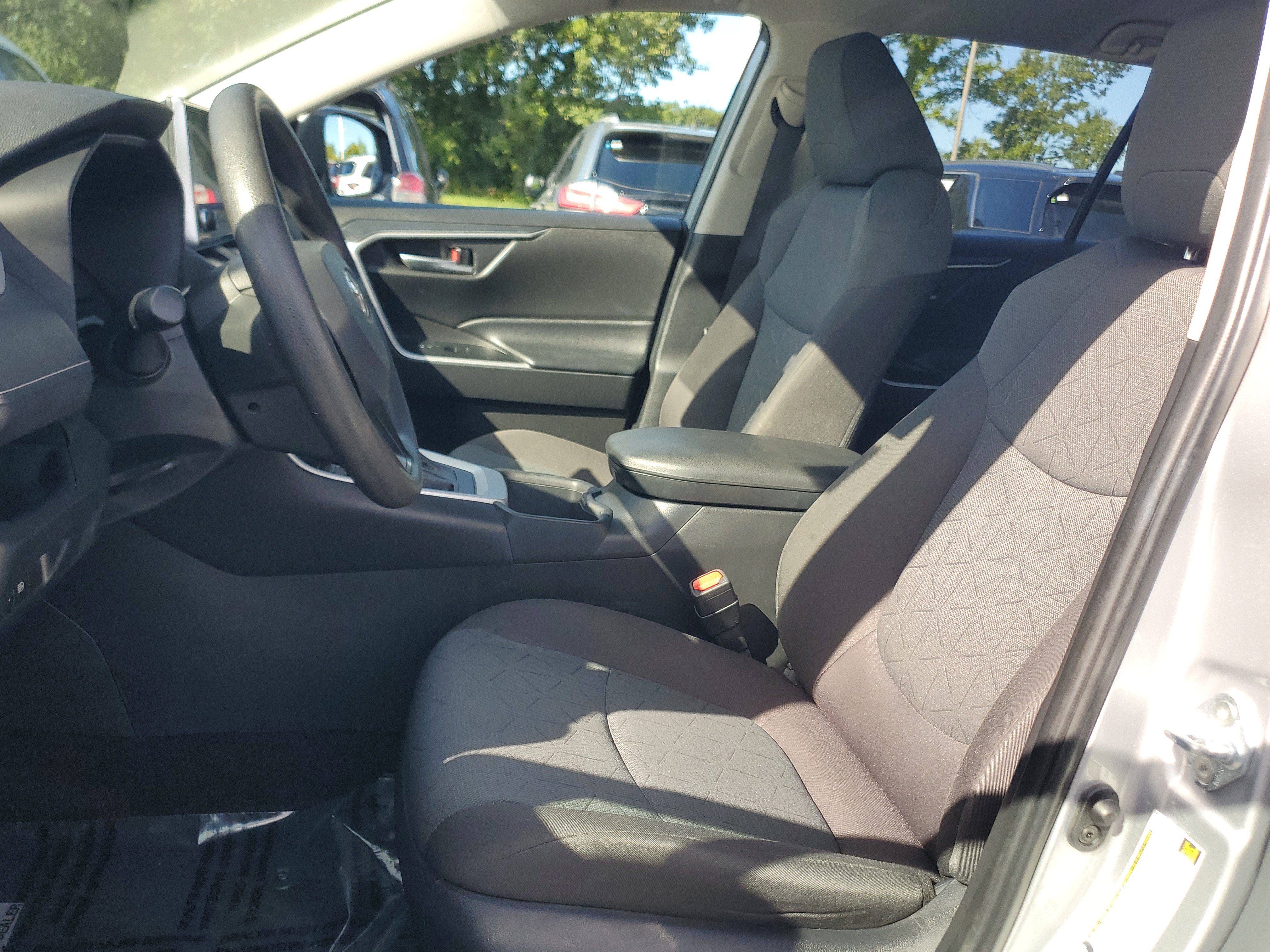 Certified 2025 Toyota RAV4 XLE AWD/4WD image 18