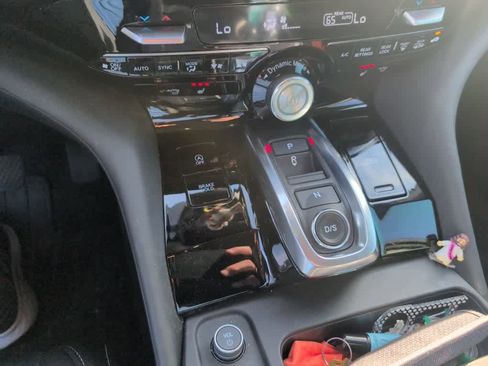 Used 2025 Acura MDX SH-AWD w/ Technology Package image 10