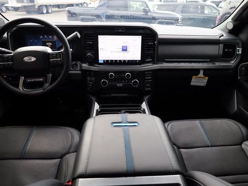 Used 2025 Ford F350 Platinum AWD/4WD image 19