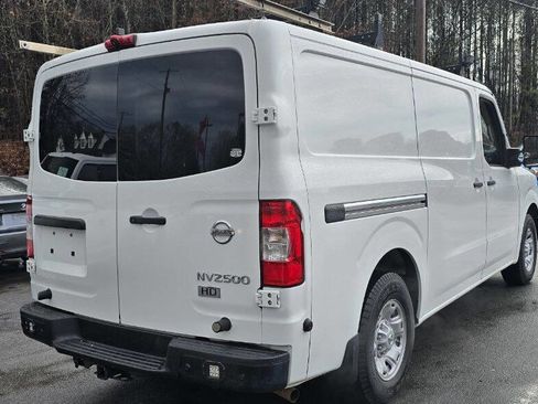 Used 2015 Nissan NV 2500 SV w/ Side & Curtain Airbag Package image 6