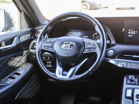 Used 2022 Hyundai Palisade Calligraphy w/ Winter Package FWD image 17