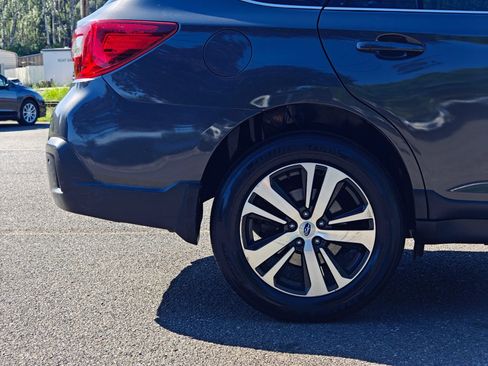 Used 2018 Subaru Outback 2.5i Limited AWD/4WD image 52