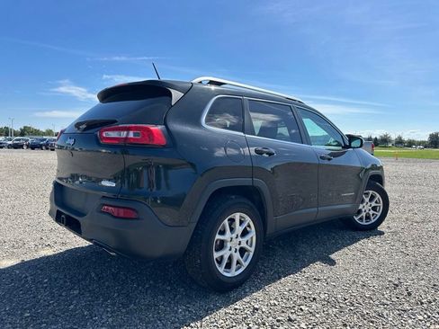 Used 2014 Jeep Cherokee Latitude w/ Comfort/Convenience Group AWD/4WD image 11