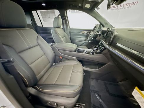 New 2026 Chevrolet Traverse High Country w/ LPO, Floor Liner Package AWD/4WD image 32