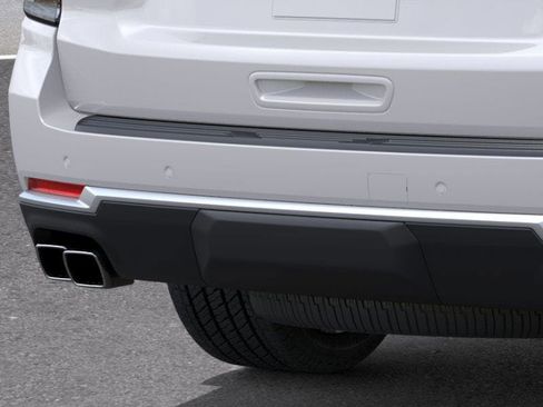 New 2025 Chevrolet Suburban High Country image 38