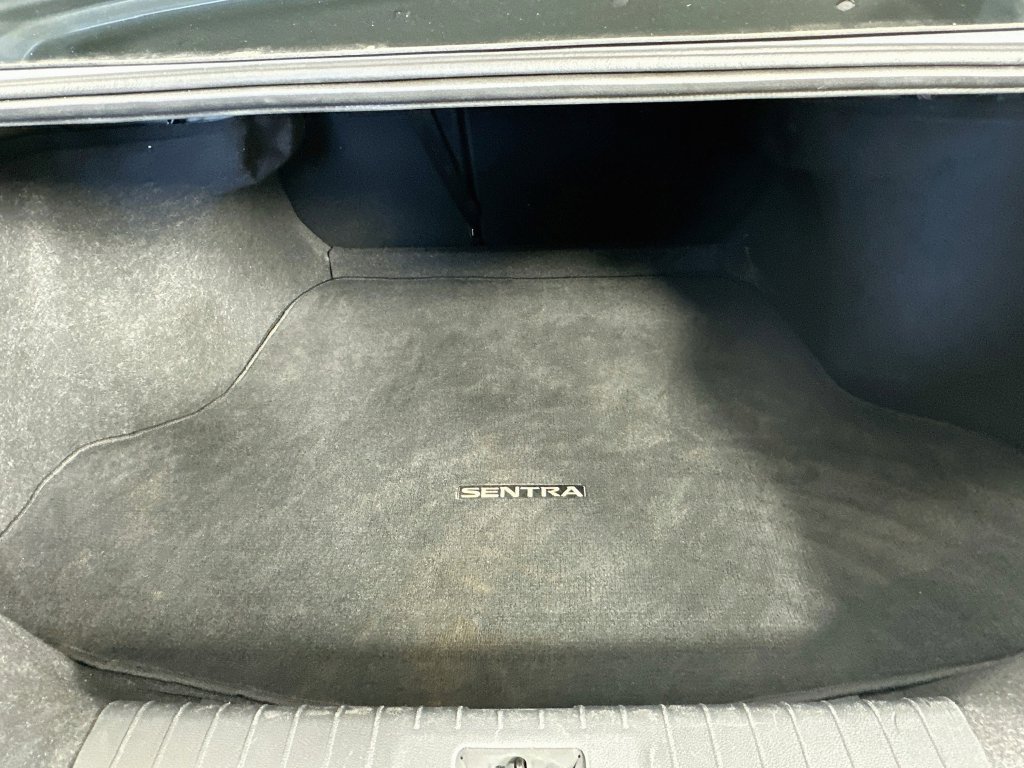 Used 2024 Nissan Sentra SV FWD image 31