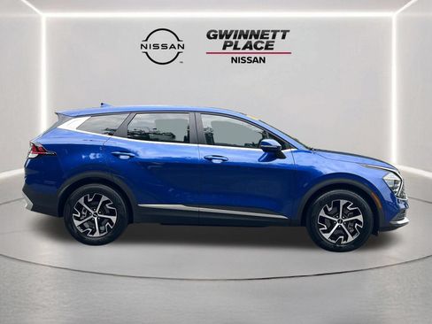 Used 2025 Kia Sportage EX FWD image 25