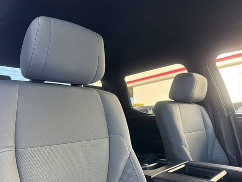 Certified 2025 Toyota Tundra SR5 AWD/4WD image 15