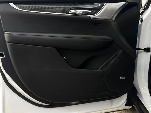 Used 2021 Cadillac XT6 Sport w/ LPO, ONYX Package image 26