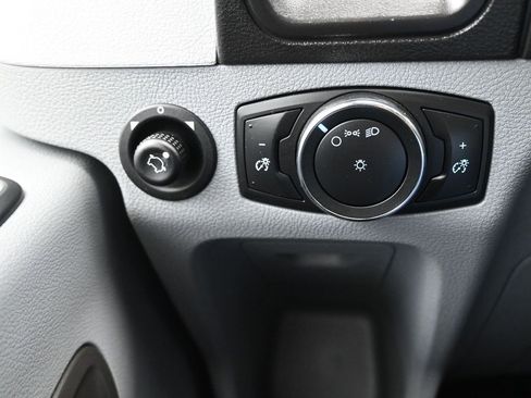 Used 2016 Ford Transit 350 XL image 18