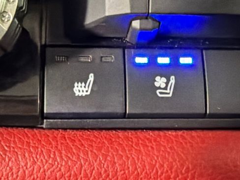 Used 2022 Toyota Tundra TRD Pro AWD/4WD image 31